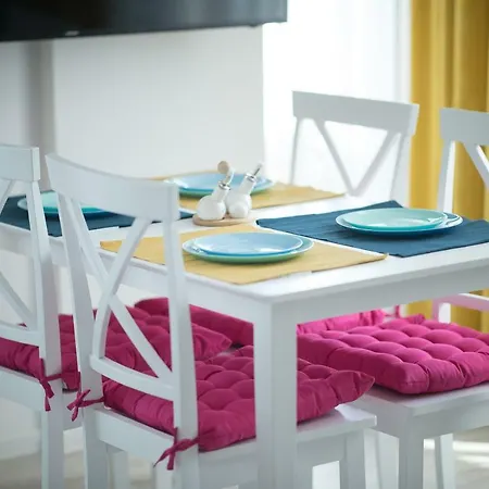 דירה Apartel Holiday House *